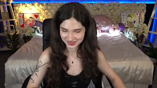 Chat +18 de BabyFlowerr ao vivo