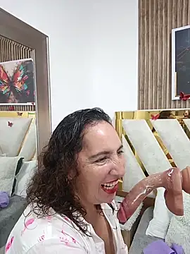 Luna_Naughty1 Live XXX-Chat