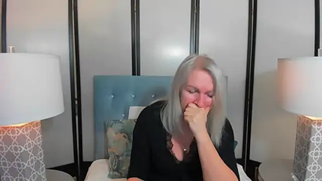 EricaTop's Live XXX Chat