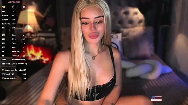 ZyraGoddes élő XXX-chatje