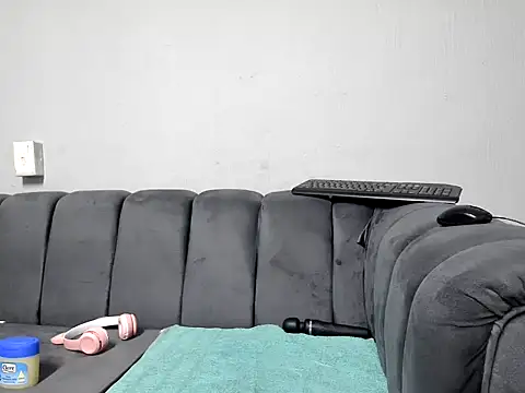 Chat +18 de Pearl_00 ao vivo