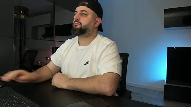 Chatroom XXX en direct de DravenPeak