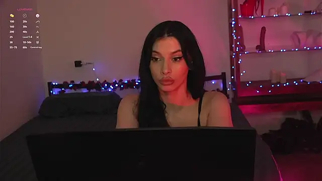 Olivia_Faye: онлайн-секс-чат