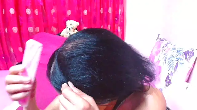 แชท XXX สดของ SLUTTYROXY