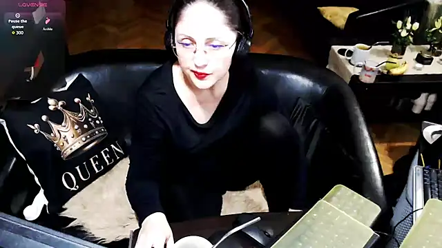 XXX chat uživo modela Imperatriza