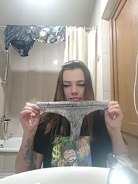 KrissSexi Show in webcam