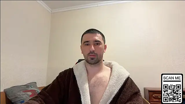 Hard_to_Obey live XXX chat