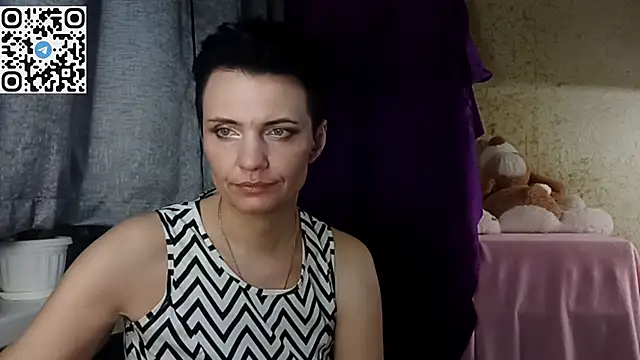 HotMamaQueen234 Obrolan Langsung XXX