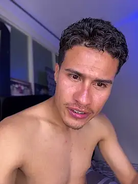 TavoHot_'s Live XXX Chat