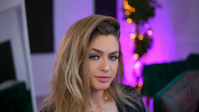 NayaQuinn's Live XXX Chat