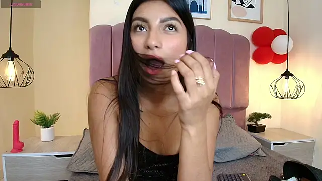 Chat XXX en directo de Ateneaaa_