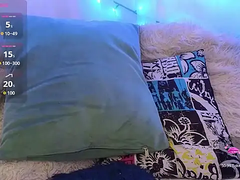 XXX chat uživo modela ninaa_fox