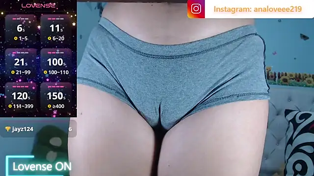 แชท XXX สดของ ana_studio