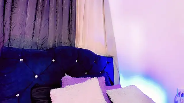 lesly_xx: διαδικτυακό σόου στην κάμερα