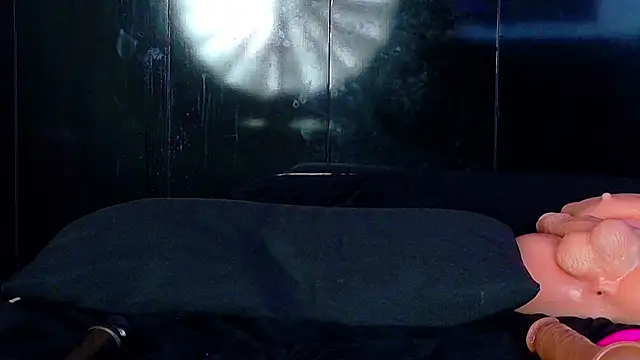 MidnightMuse3's Live XXX Chat