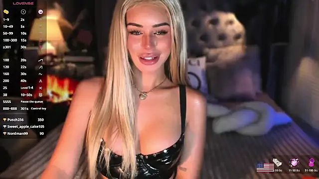 ZyraGoddes Adlı Modelin Web Kamerası Şovu