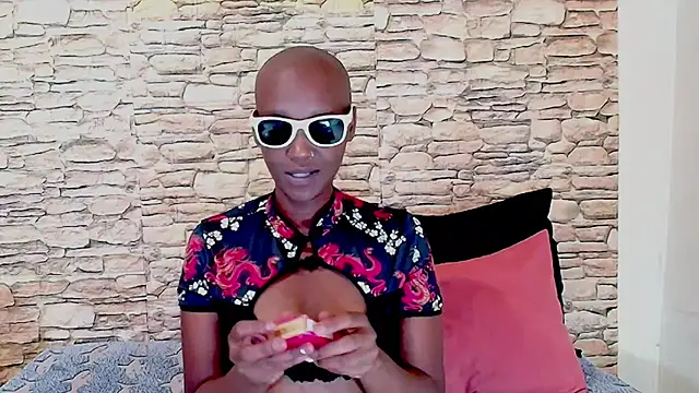 EbonyOlive69 Live XXX-Chat