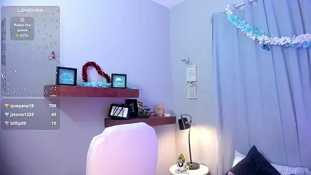 Chat +18 de _Sophie__miller ao vivo