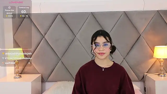 OliviaDiaz's Webcam Show