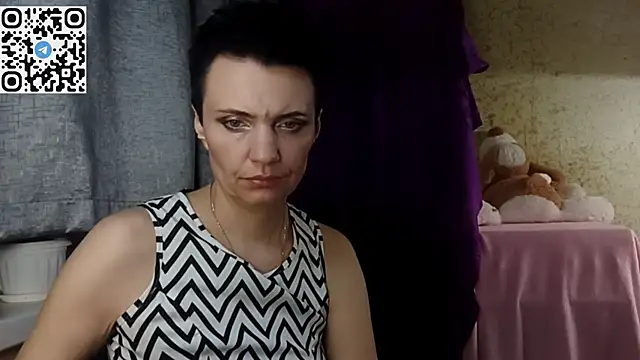 HotMamaQueen234 Live XXX-Chat