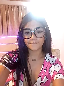 baby-skinnd Live XXX-Chat