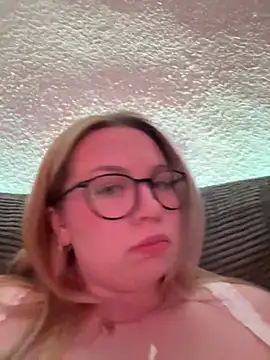 miialive's Webcam Show