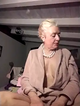 divinaerotica – Live XXX-chat