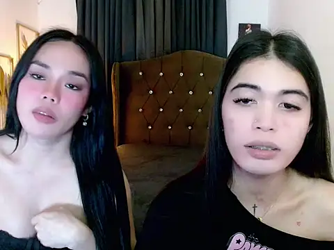 hollyyumiloove Pertunjukan Webcam