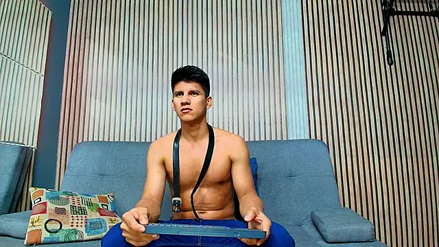 Chat +18 de Atlas_desire ao vivo