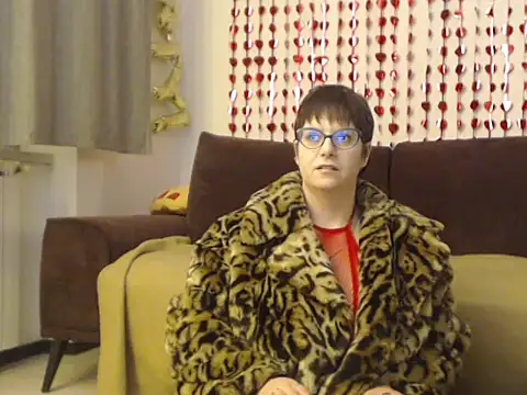 SneakyMiky Chat XXX in diretta