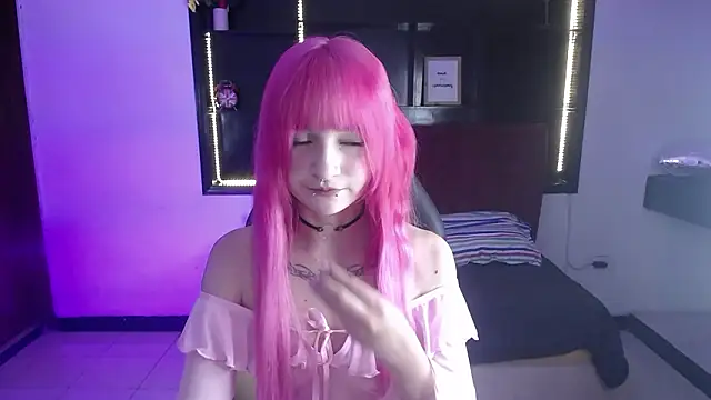 _Charlotte_Collins_のウェブカメラショー