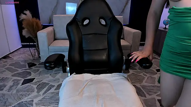 Czat XXX na żywo – Alicee_Broownn