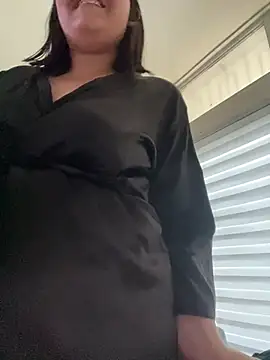 Lia_sexx 网络视讯表演