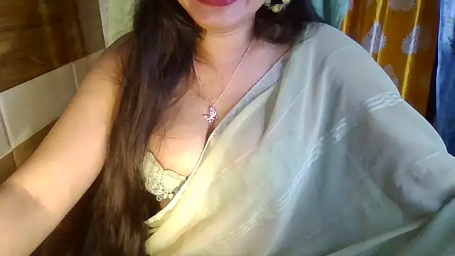 Yashika_Loves: онлайн-секс-чат