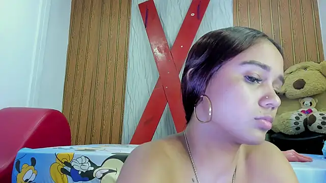 MarianaManzur's Live XXX Chat