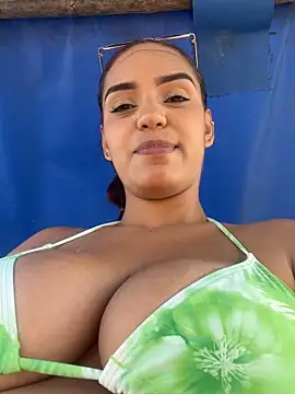 Sara-77: вебкам-шоу