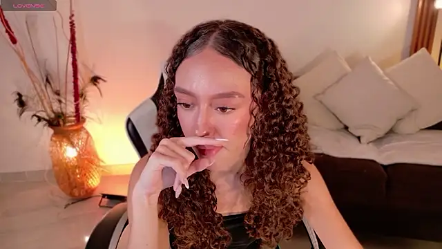 แชท XXX สดของ ChloeMoreti