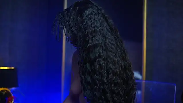 GiaEasyIceのライブXXXチャット