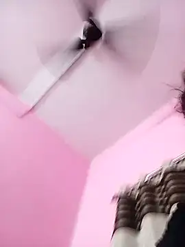 عرض كام Gullapi