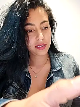 Luianna Live XXX-chat