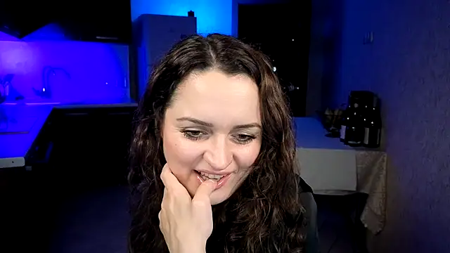 Chat +18 de Cerann1 ao vivo