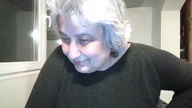 Chat +18 de ExquisiteMature ao vivo