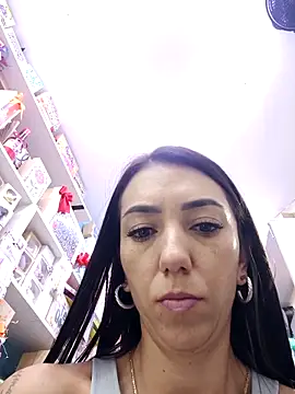 LunaZambrano Adlı Modelin Canlı XXX Sohbeti