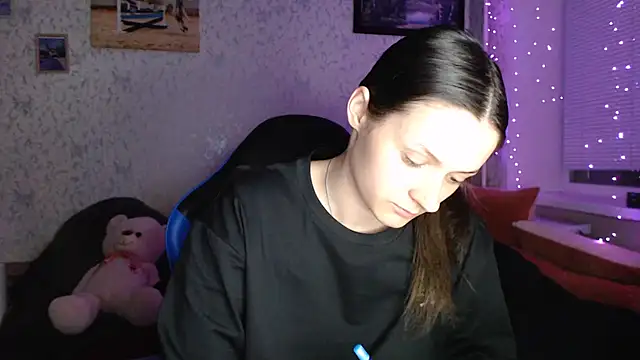 only_ubuterfly1 élő XXX-chatje