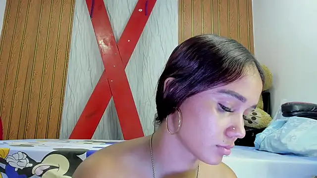 MarianaManzur Adlı Modelin Canlı XXX Sohbeti