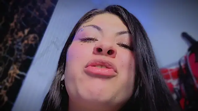 Chat XXX Live Guxplo_