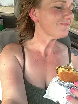 Chatroom XXX en direct de RagingRebecca