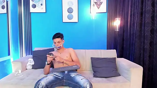 Oficial_KingOfHeavens 在線直播表演