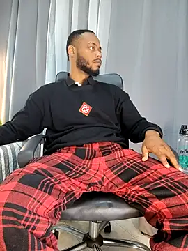 Oliver_bigblack_cockn Webbikameraesitys