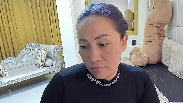 دردشة gaby_trent الجنسية المباشرة